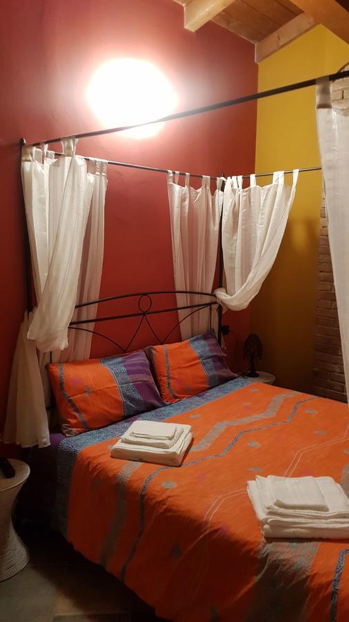 La Locanda Dei Cavalieri Affittacamere Lugagnano Val d'Arda Extérieur photo